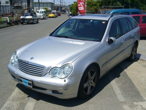 Характеристики автомобиля Mercedes-Benz C-Class C 180 (06.2001 - 07.2002): фото, вместимость, скорость, двигатель, топливо, масса, отзывы