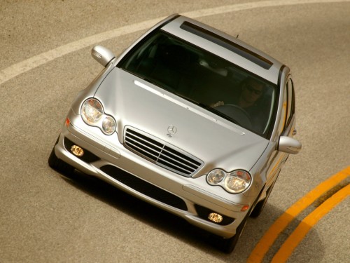 Характеристики автомобиля Mercedes-Benz C-Class C 350 AT 4MATIC Luxury (08.2005 - 09.2007): фото, вместимость, скорость, двигатель, топливо, масса, отзывы