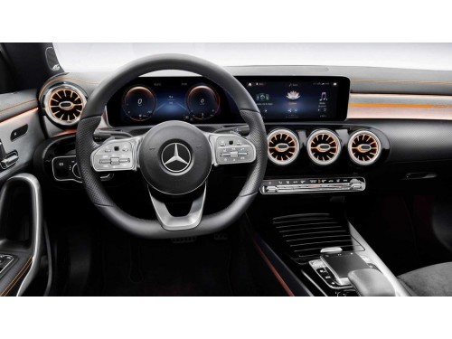 Характеристики автомобиля Mercedes-Benz CLA-Class CLA 35 AMG DCT 4MATIC Особая Серия (11.2019 - 03.2022): фото, вместимость, скорость, двигатель, топливо, масса, отзывы