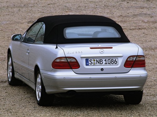 Характеристики автомобиля Mercedes-Benz CLK-Class CLK 200 Kompressor AT Elegance (06.1998 - 05.2000): фото, вместимость, скорость, двигатель, топливо, масса, отзывы