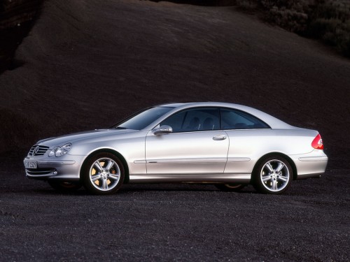 Характеристики автомобиля Mercedes-Benz CLK-Class CLK 200 Kompressor AT Elegance (06.2002 - 04.2005): фото, вместимость, скорость, двигатель, топливо, масса, отзывы