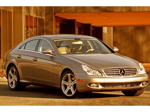 Характеристики автомобиля Mercedes-Benz CLS-Class CLS 500 AT (08.2005 - 03.2006): фото, вместимость, скорость, двигатель, топливо, масса, отзывы