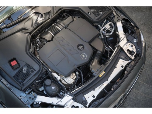 Характеристики автомобиля Mercedes-Benz E-Class E 200 4MATIC Sport (10.2017 - 07.2019): фото, вместимость, скорость, двигатель, топливо, масса, отзывы