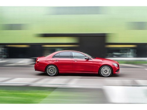 Характеристики автомобиля Mercedes-Benz E-Class AMG E 43 4MATIC Особая серия (07.2016 - 08.2018): фото, вместимость, скорость, двигатель, топливо, масса, отзывы