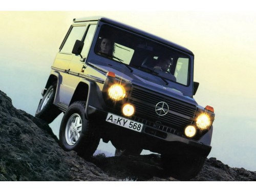 Характеристики автомобиля Mercedes-Benz G-Class G 200 GE MT with catalyst (06.1986 - 08.1991): фото, вместимость, скорость, двигатель, топливо, масса, отзывы