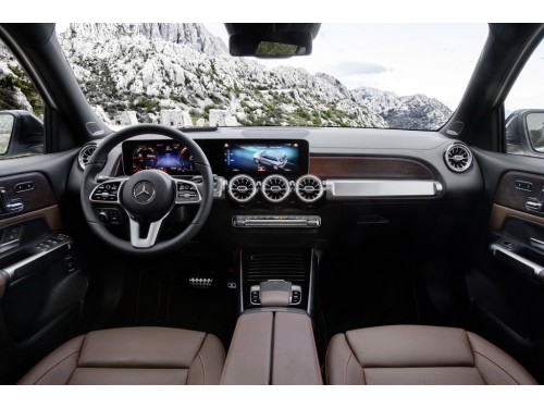 Характеристики автомобиля Mercedes-Benz GLB-Class GLB 220 d 4MATIC Sport (12.2019 - 03.2022): фото, вместимость, скорость, двигатель, топливо, масса, отзывы