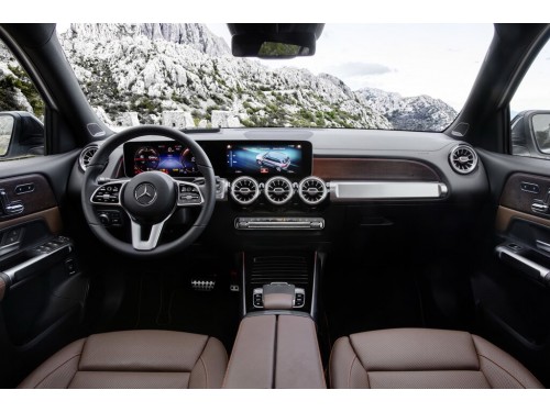 Характеристики автомобиля Mercedes-Benz GLB-Class GLB 220d 4MATIC AMG Line (12.2019 - 05.2023): фото, вместимость, скорость, двигатель, топливо, масса, отзывы
