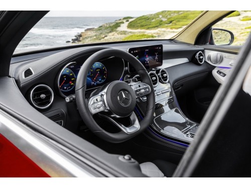 Характеристики автомобиля Mercedes-Benz GLC Coupe AMG GLC 63 4MATIC+ (05.2019 - 04.2023): фото, вместимость, скорость, двигатель, топливо, масса, отзывы