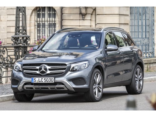 Характеристики автомобиля Mercedes-Benz GLC AMG GLC 43 4MATIC (06.2016 - 03.2019): фото, вместимость, скорость, двигатель, топливо, масса, отзывы