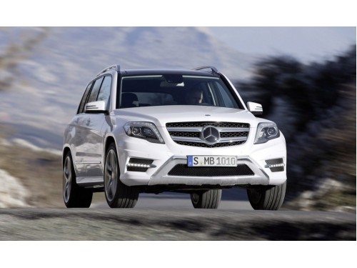 Характеристики автомобиля Mercedes-Benz GLK-Class GLK 250 4MATIC AT Особая серия (04.2013 - 08.2015): фото, вместимость, скорость, двигатель, топливо, масса, отзывы