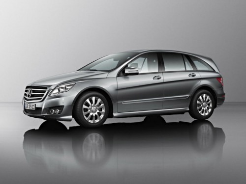 Характеристики автомобиля Mercedes-Benz R-Class R 350 CDI L 4MATIC Особая серия (06.2010 - 07.2013): фото, вместимость, скорость, двигатель, топливо, масса, отзывы