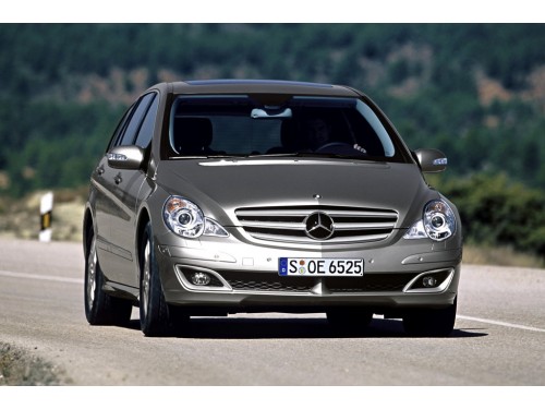 Характеристики автомобиля Mercedes-Benz R-Class R 63 AMG 4MATIC AT (07.2006 - 03.2007): фото, вместимость, скорость, двигатель, топливо, масса, отзывы