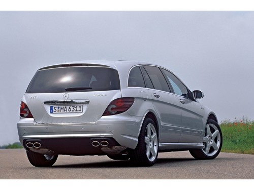 Характеристики автомобиля Mercedes-Benz R-Class R 320 CDI L 4MATIC AT (04.2007 - 04.2009): фото, вместимость, скорость, двигатель, топливо, масса, отзывы