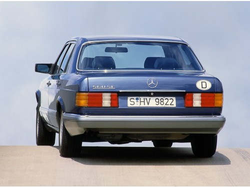 Характеристики автомобиля Mercedes-Benz S-Class 260 SE MT w/cat (10.1985 - 04.1991): фото, вместимость, скорость, двигатель, топливо, масса, отзывы