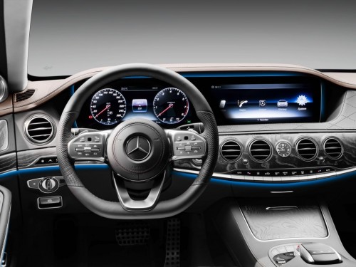 Характеристики автомобиля Mercedes-Benz S-Class S 600 (07.2017 - 08.2020): фото, вместимость, скорость, двигатель, топливо, масса, отзывы