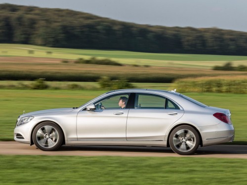 Характеристики автомобиля Mercedes-Benz S-Class S 350 d AT 4MATIC (05.2015 - 09.2015): фото, вместимость, скорость, двигатель, топливо, масса, отзывы