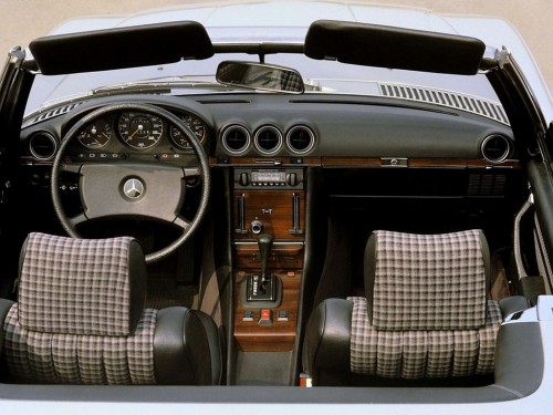 Характеристики автомобиля Mercedes-Benz SL-Class 280 SL MT (04.1978 - 08.1985): фото, вместимость, скорость, двигатель, топливо, масса, отзывы