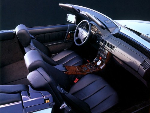Характеристики автомобиля Mercedes-Benz SL-Class SL 60 AMG AT (09.1993 - 08.1995): фото, вместимость, скорость, двигатель, топливо, масса, отзывы