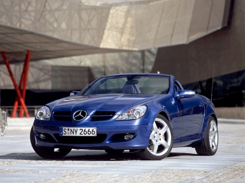Характеристики автомобиля Mercedes-Benz SLK-Class SLK 55 AMG AT (03.2004 - 03.2008): фото, вместимость, скорость, двигатель, топливо, масса, отзывы