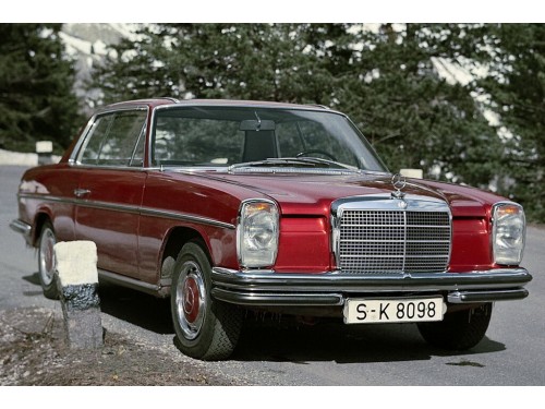 Характеристики автомобиля Mercedes-Benz W114 2.8 AT 250 C 2.8 (07.1969 - 08.1973): фото, вместимость, скорость, двигатель, топливо, масса, отзывы