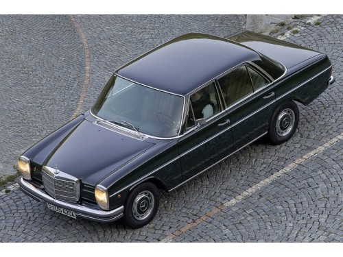 Характеристики автомобиля Mercedes-Benz W114 2.7 MT4 280 (05.1972 - 08.1973): фото, вместимость, скорость, двигатель, топливо, масса, отзывы