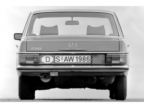 Характеристики автомобиля Mercedes-Benz W114 2.3 AT 230.6 (09.1973 - 11.1976): фото, вместимость, скорость, двигатель, топливо, масса, отзывы