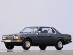 Mercedes-Benz W123 2.3 AT 230 C (02.1976 - 02.1979)