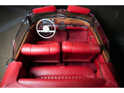Характеристики автомобиля Mercedes-Benz W128 2.2 MT 220SE Cabriolet (10.1958 - 08.1959): фото, вместимость, скорость, двигатель, топливо, масса, отзывы