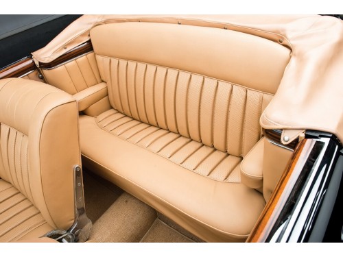 Характеристики автомобиля Mercedes-Benz W180 2.2 S-AT 220S Cabriolet (08.1957 - 10.1959): фото, вместимость, скорость, двигатель, топливо, масса, отзывы