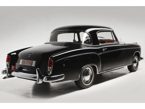 Характеристики автомобиля Mercedes-Benz W180 2.2 S-AT 220S Coupe (08.1957 - 10.1959): фото, вместимость, скорость, двигатель, топливо, масса, отзывы