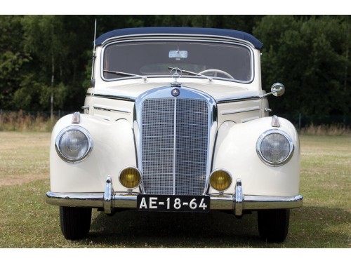 Характеристики автомобиля Mercedes-Benz W187 2.2 MT 220 Tourer (05.1952 - 04.1953): фото, вместимость, скорость, двигатель, топливо, масса, отзывы