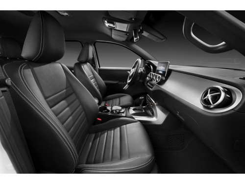Характеристики автомобиля Mercedes-Benz X-Class X 350d AT 4MATIC Black Night Edition 360 Camera (11.2019 - 06.2020): фото, вместимость, скорость, двигатель, топливо, масса, отзывы