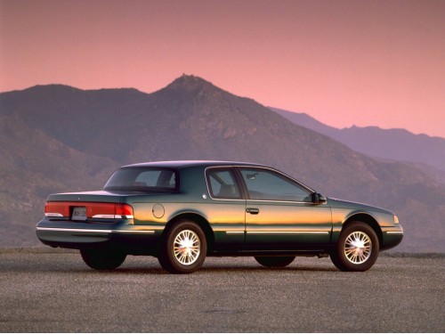 Характеристики автомобиля Mercury Cougar 4.6 AT Cougar XR7 (08.1995 - 08.1997): фото, вместимость, скорость, двигатель, топливо, масса, отзывы