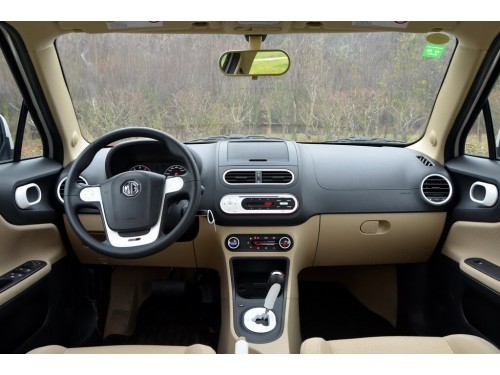 Характеристики автомобиля MG 3 1.3 MT Comfort (10.2012 - 11.2013): фото, вместимость, скорость, двигатель, топливо, масса, отзывы