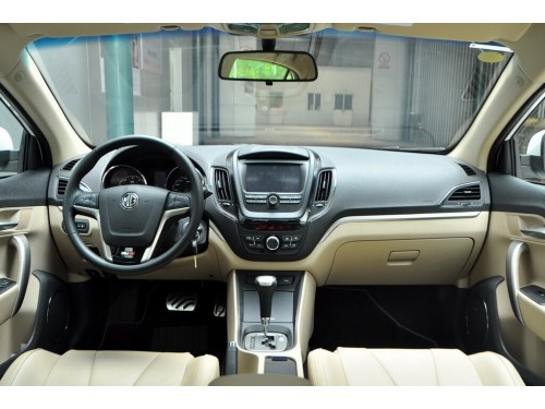 Характеристики автомобиля MG 5 1.5T AT inkaNet Flagship (10.2015 - 06.2018): фото, вместимость, скорость, двигатель, топливо, масса, отзывы