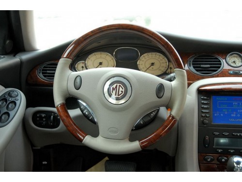 Характеристики автомобиля MG 7 1.8T MT Comfort (09.2010 - 05.2013): фото, вместимость, скорость, двигатель, топливо, масса, отзывы