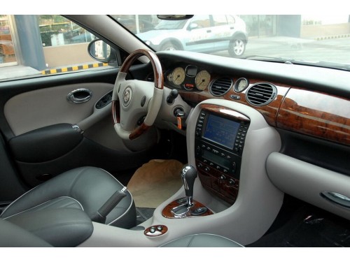 Характеристики автомобиля MG 7 1.8T MT Comfort (09.2010 - 05.2013): фото, вместимость, скорость, двигатель, топливо, масса, отзывы