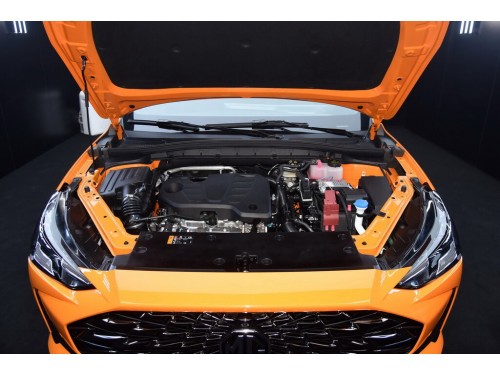 Характеристики автомобиля MG One 1.5T CVT a-Digital Intelligence Sports Series Standard (12.2021 - н.в.): фото, вместимость, скорость, двигатель, топливо, масса, отзывы