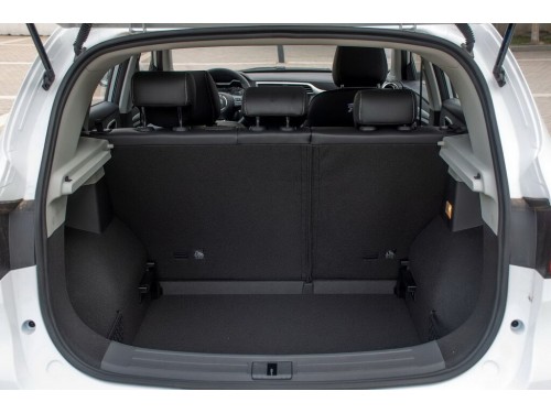 Характеристики автомобиля MG ZS 1.0T AT Flagship Internet 16T (03.2018 - 09.2019): фото, вместимость, скорость, двигатель, топливо, масса, отзывы