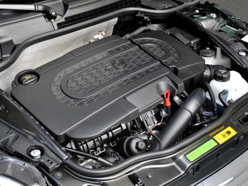 Характеристики автомобиля MINI Clubman 1.6 MT John Cooper Works (08.2010 - 06.2014): фото, вместимость, скорость, двигатель, топливо, масса, отзывы