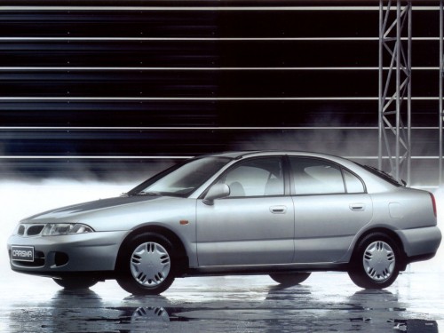 Характеристики автомобиля Mitsubishi Carisma 1.9 TD MT GL (10.1995 - 10.1999): фото, вместимость, скорость, двигатель, топливо, масса, отзывы