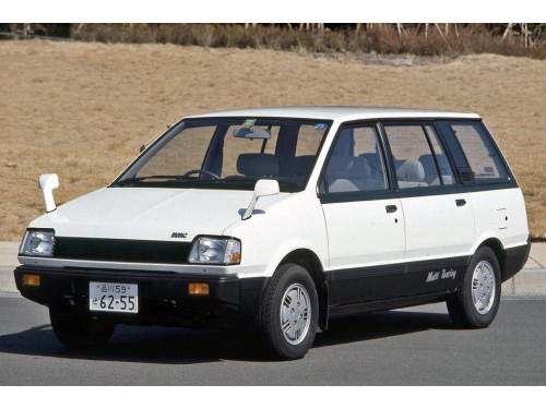 Характеристики автомобиля Mitsubishi Chariot 1.8 MF (02.1983 - 09.1988): фото, вместимость, скорость, двигатель, топливо, масса, отзывы