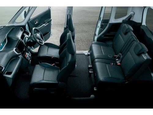 Характеристики автомобиля Mitsubishi Delica D:2 1.2 Hybrid MZ Navi Package 4WD (12.2015 - 07.2018): фото, вместимость, скорость, двигатель, топливо, масса, отзывы