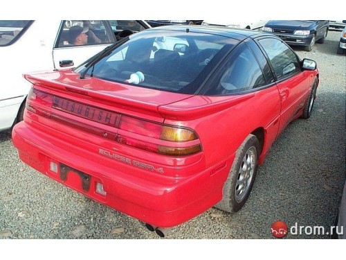 Характеристики автомобиля Mitsubishi Eclipse 2.0 GSR-4 (02.1990 - 01.1991): фото, вместимость, скорость, двигатель, топливо, масса, отзывы