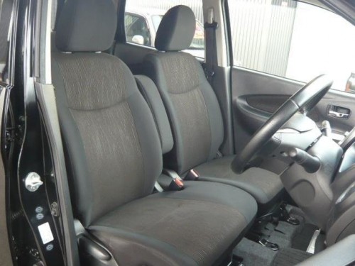 Характеристики автомобиля Mitsubishi ek Custom 660 T Moving Passenger Seat 4WD (06.2014 - 09.2015): фото, вместимость, скорость, двигатель, топливо, масса, отзывы