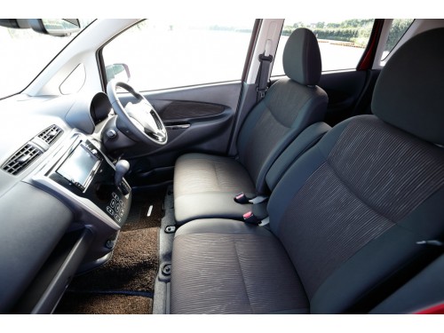 Характеристики автомобиля Mitsubishi ek Custom 660 G moving passenger seat (10.2015 - 12.2016): фото, вместимость, скорость, двигатель, топливо, масса, отзывы