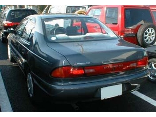 Характеристики автомобиля Mitsubishi Eterna 2.0DT LU (10.1993 - 05.1994): фото, вместимость, скорость, двигатель, топливо, масса, отзывы
