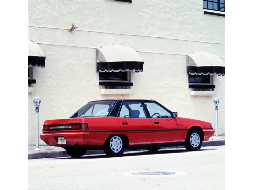 Характеристики автомобиля Mitsubishi Eterna 1.8 Sedan Touring EXE (10.1988 - 04.1989): фото, вместимость, скорость, двигатель, топливо, масса, отзывы