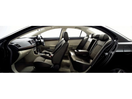 Характеристики автомобиля Mitsubishi Galant Fortis 1.8 Sport 4WD (12.2009 - 07.2010): фото, вместимость, скорость, двигатель, топливо, масса, отзывы