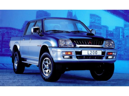 Характеристики автомобиля Mitsubishi L200 2.4 MT 4WD Double Cab GLS Strada (02.1996 - 10.2005): фото, вместимость, скорость, двигатель, топливо, масса, отзывы